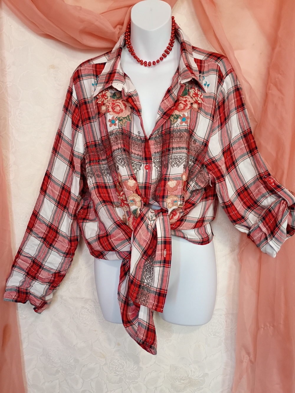 Andree Ladies Red White Plaid Button-Down Shirt w/ Floral Embroidery Sz 1X